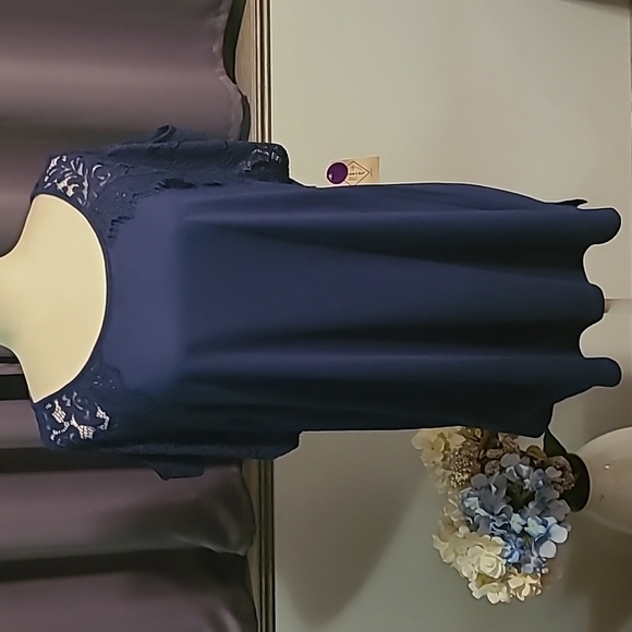 NWT St. John's Bay Cold Shoulder Top - Picture 2 of 10